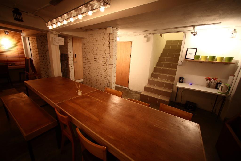 House 740 Hostel โซล ภายนอก รูปภาพ