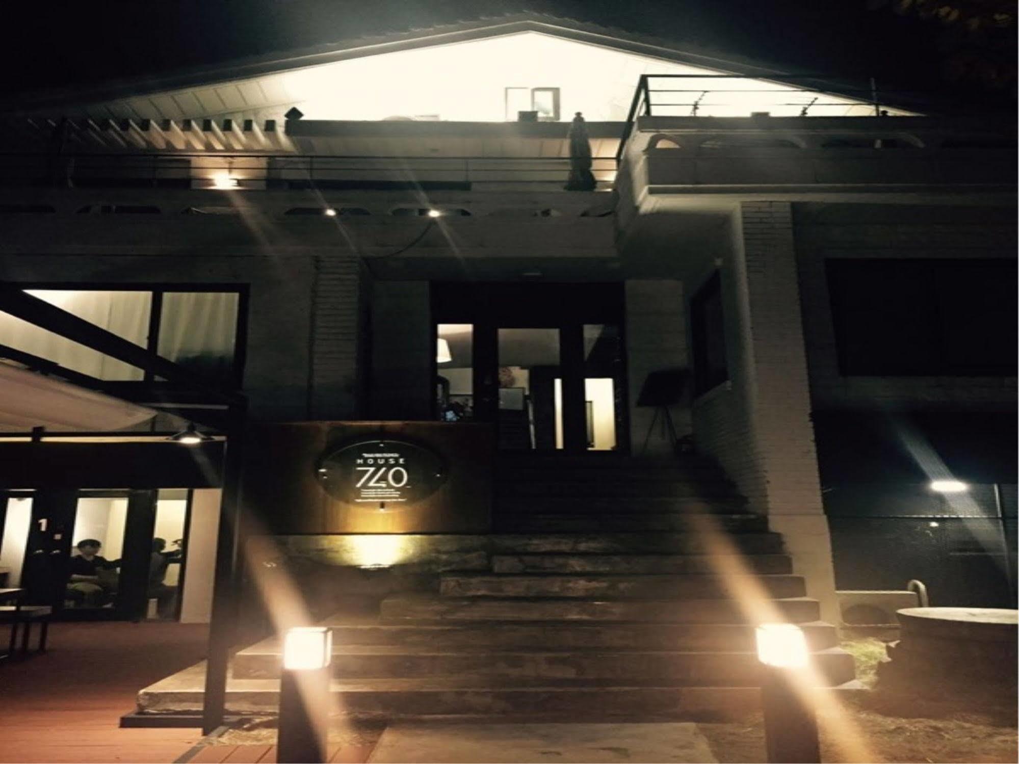 House 740 Hostel โซล ภายนอก รูปภาพ
